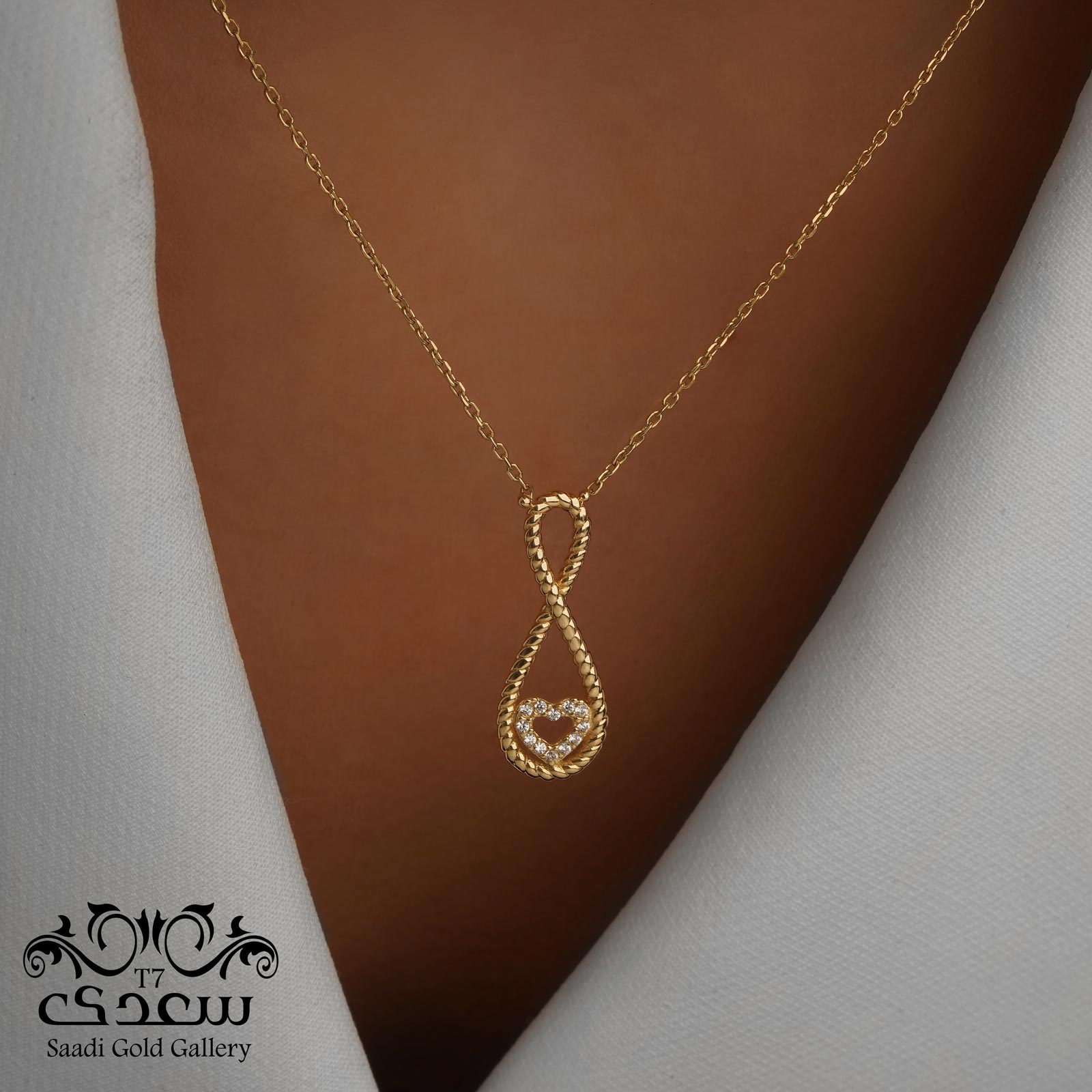 gold necklace