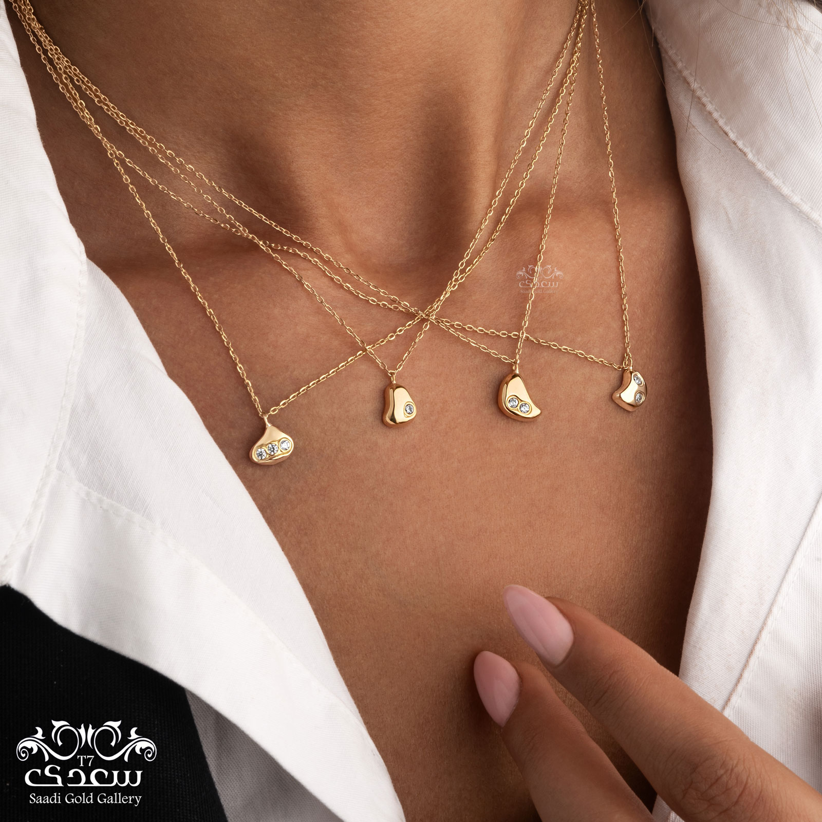 gold necklace